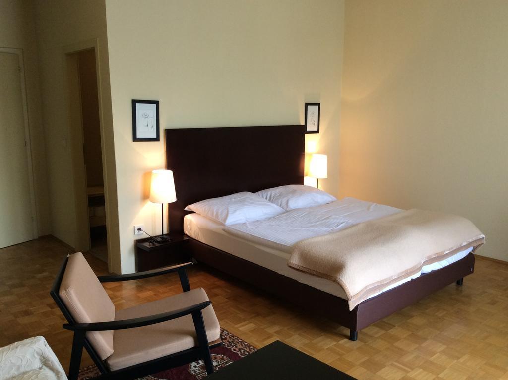Hotel Garni - Appartements Fuksas バート・グライヒェンベルク エクステリア 写真